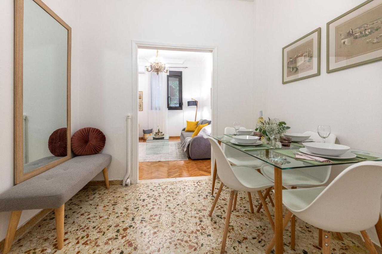 Nadia'S Boutique Apartment, Atenas Exterior foto